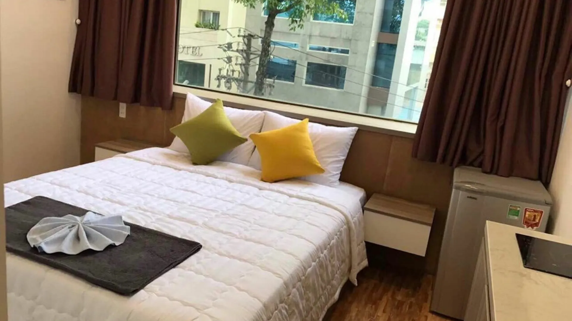Smiley Apartment 11 Ho Chi Minh