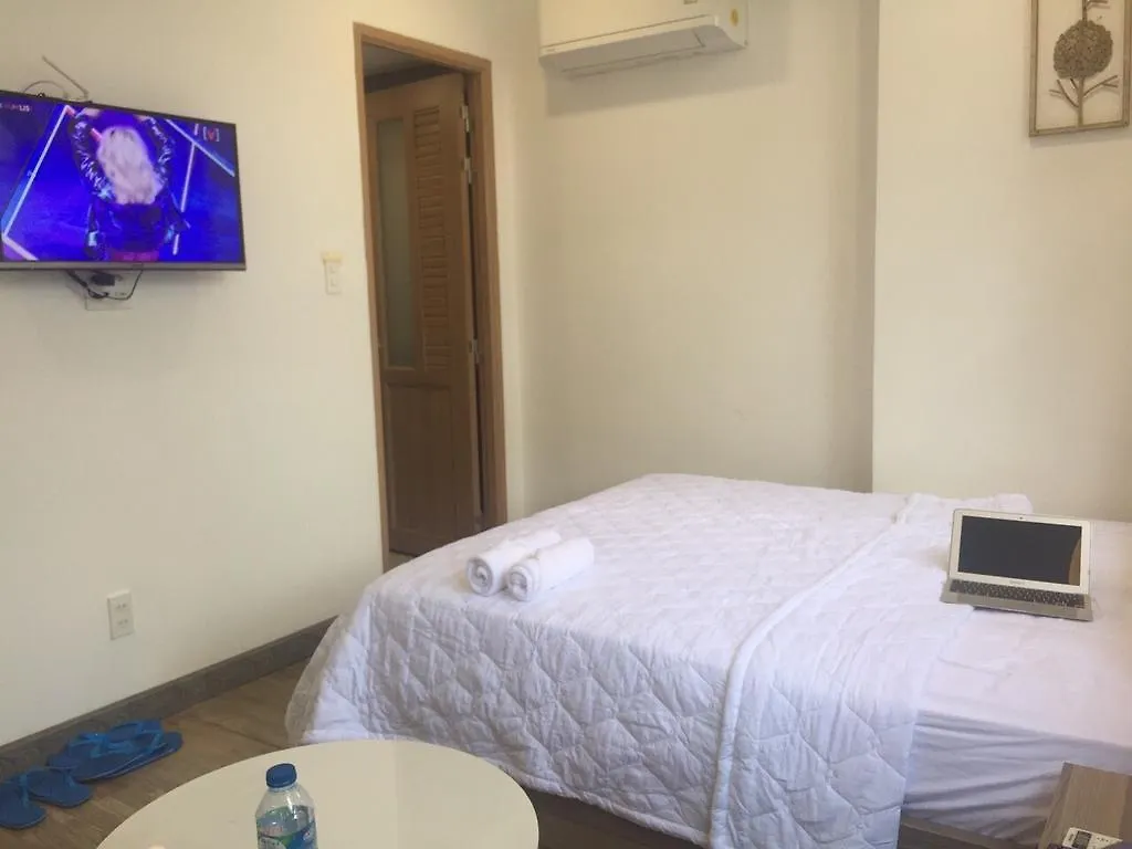 Smiley Apartment 11 Ho Chi Minh City