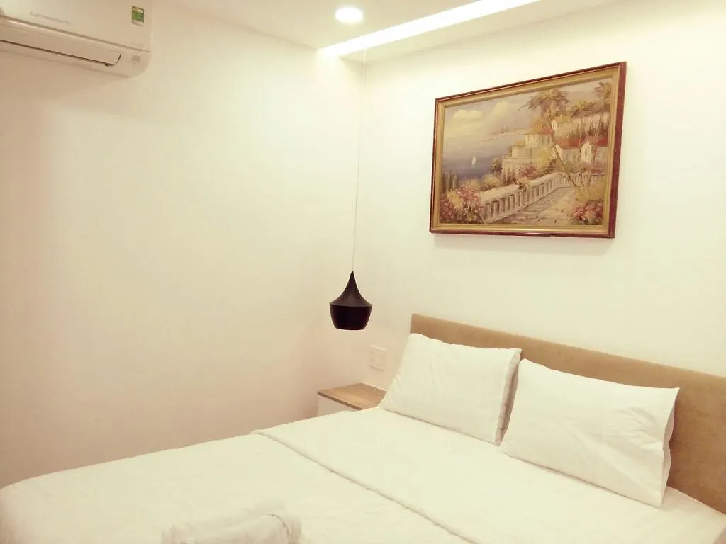 Smiley Apartment 11 Ho Chi Minh City